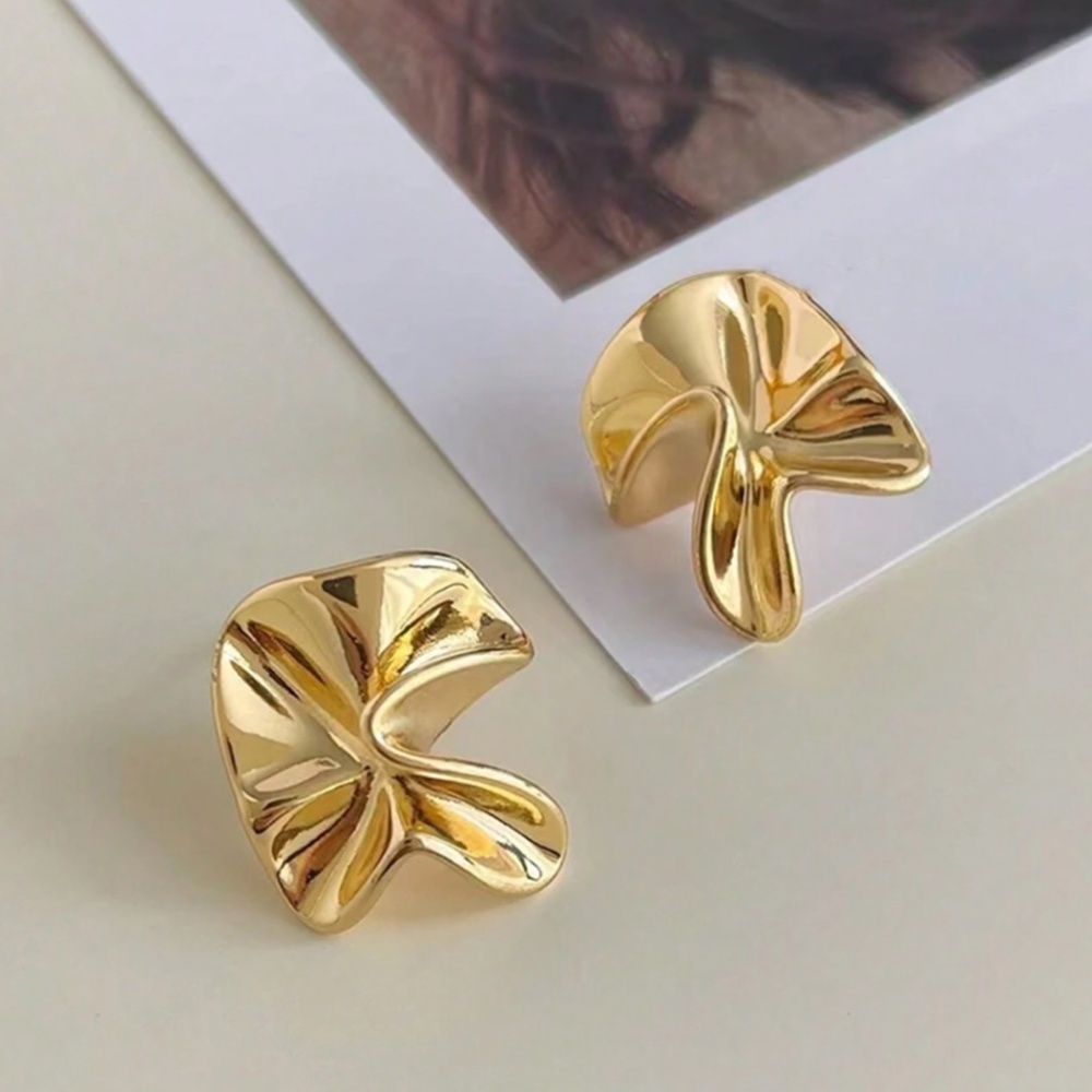Gold Tone Irregular Shape Stud Earrings